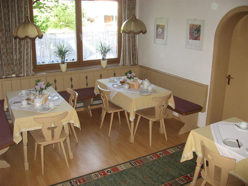 Pension Jordan เคิร์ชแบร์ก อิน ทิโรล ภายนอก รูปภาพ